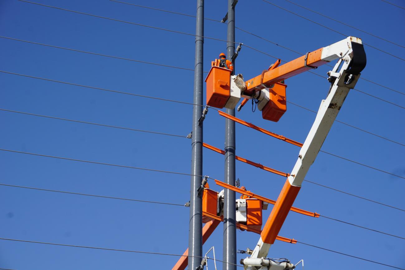 Installation of an RS PowerON composite pole